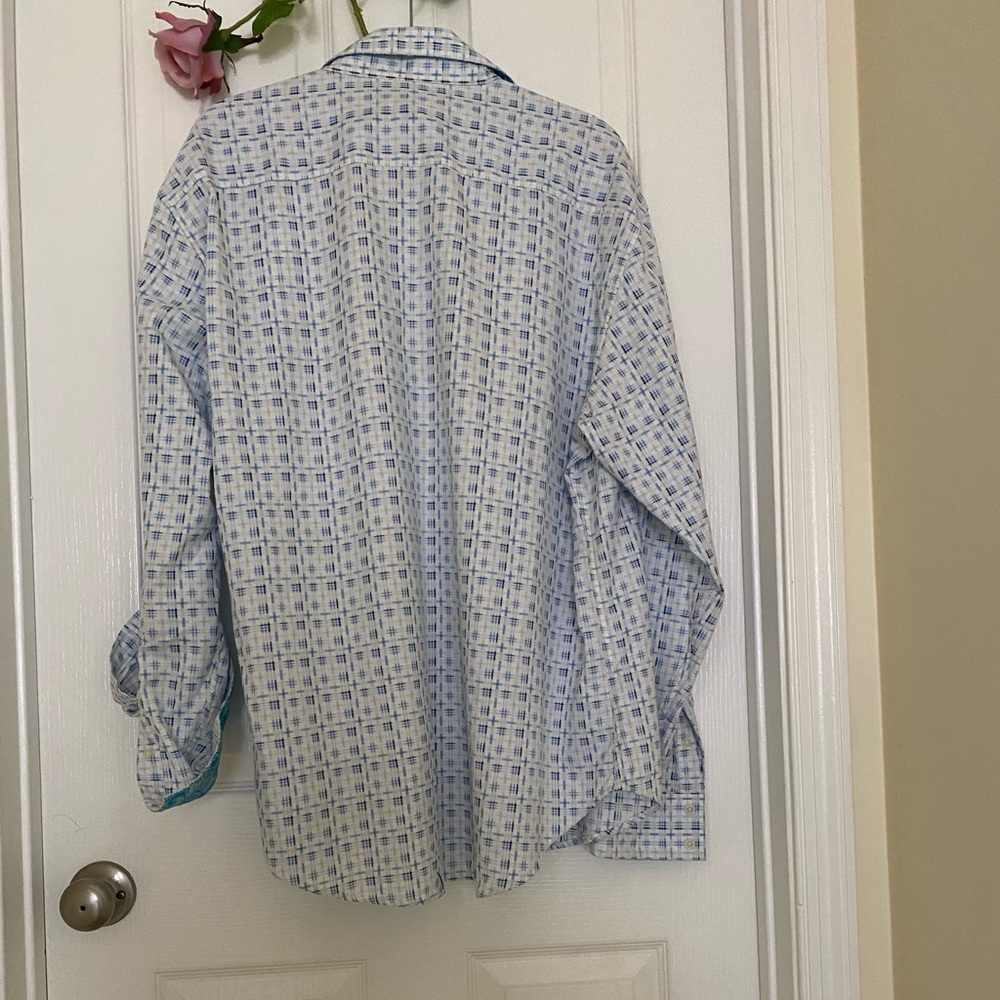 Robert Graham big and tall shirt gently worn size 17 and1/2 neck